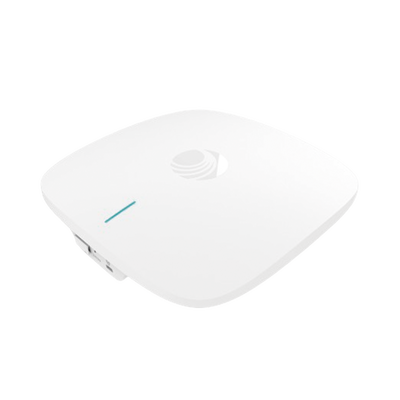 [X7-35X-0A00-RW] Access Point cnPilot XE3-4 WiFi 6/6E 802.11ax (2.4, 5 y 6 GHz), 3 radios definidos por software (SDR), MU-MIMO 4x4, Políticas de control de aplicaciones, hasta 1,500 clientes, gestión desde la nube, hasta 6.6 Gbps.