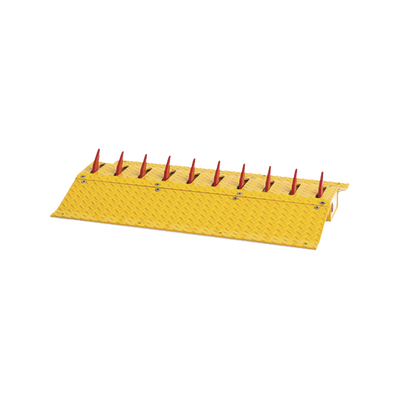 [1610-087] Picos poncha llantas autónomo / No requiere barrera vehicular / Para delimintar dirección de tráfico vehicular / Compatible con 1601-088 / Mide 90cm (3ft) / Fácil instalación de sobreponer