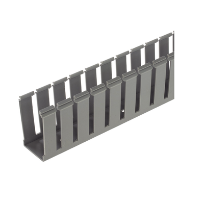 [G2X2LG6] Canaleta Ranurada de PVC sin Tapa, Tipo G, 2.25 in de Ancho, 2.12 in de Alto y 1828.8 mm de Largo, Color Gris