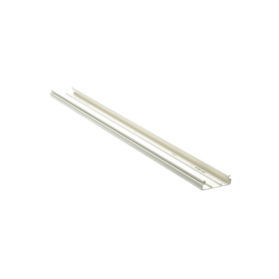 [T45BIW10] Base para canaleta T-45, de PVC rígido, con orificios perforados para montaje, 60.3 x 18.5 x 3000 mm, Color Blanco Mate
