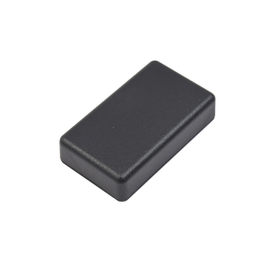 [546-1551JBK] Gabinete de Plástico 0.59 (1.5) x 1.38 (3.5) x 2.36 (6.0) In (Cm), Color Negro.