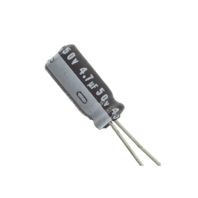 [CE4.7/50V] Capacitor Electrolítico de Aluminio, Radial de 4.7 µFd, 50 Vcc, 105 °C, 5 x 11.7 mm.