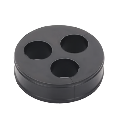 [CI-3-78] Inserto de Caucho de 4" Con Tres Orificios para Cable de 7/8 in