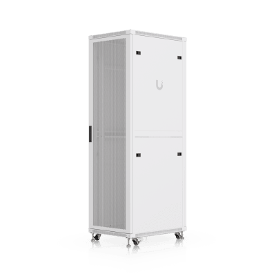 [UACC-RACK-42U-800-P] UACC Rack Cabinet 42U (600 × 800 mm) – Gabinete de Piso Totalmente Ensamblado con Ventiladores Integrados, Paneles Removibles, Ruedas con Seguro y Puerta Frontal Perforada para Óptimo Flujo de Aire