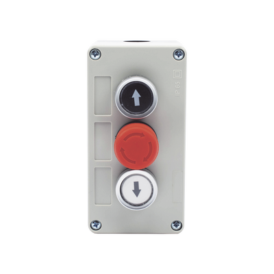 [XBS-SW-03] Botonera Triple con Boton de Stop Tipo Enclavado / Para Barreras Vehiculares, Operadores Corredizos y Abatibles. 